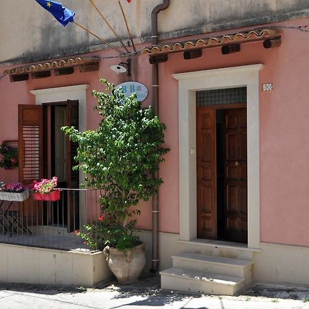 Bed and Breakfast Il Giardino Di Pietra Ното Екстер'єр фото